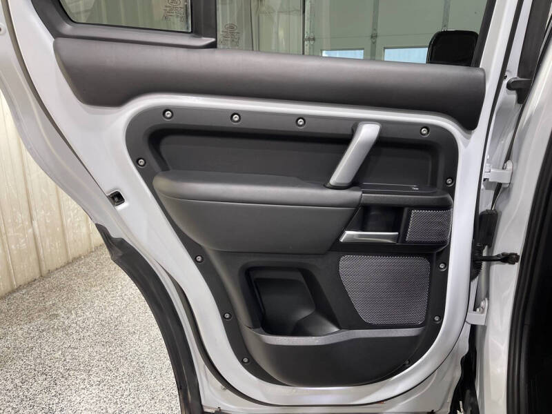 2022 Land Rover Defender 110 V8