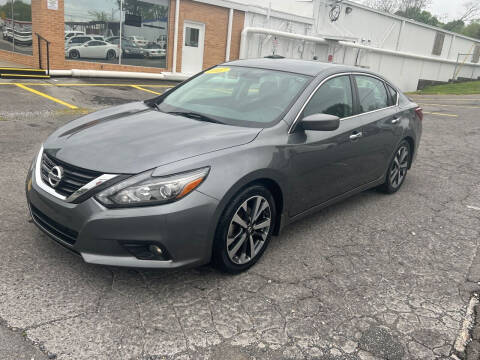 2017 Nissan Altima for sale at Global Imports of Dalton LLC in Dalton GA