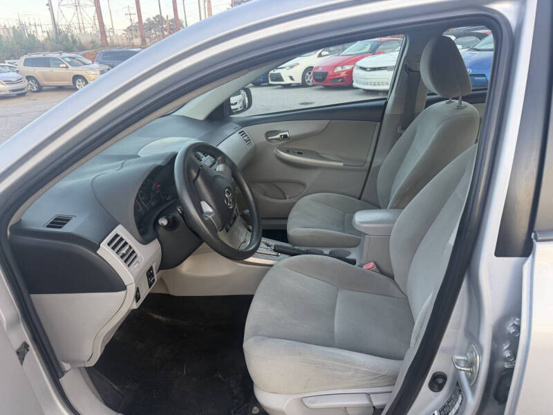 2011 Toyota Corolla LE