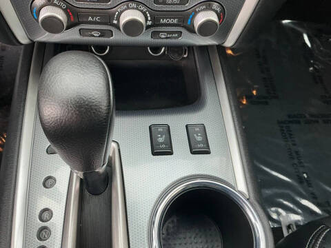 2017 Nissan Pathfinder SL