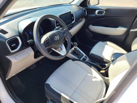 2020 Hyundai Venue SEL
