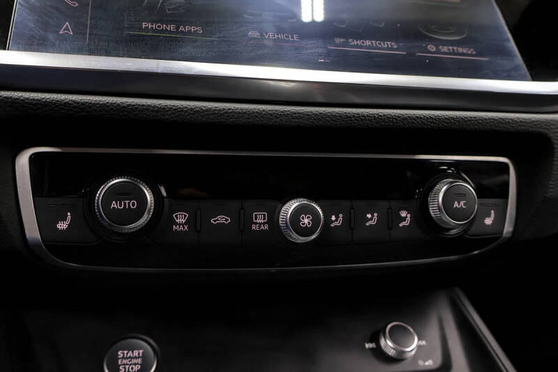 2019 Audi Q3 quattro S line Prem Plus 45 TFSI