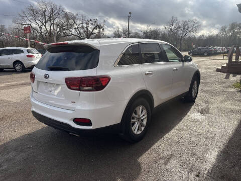 2019 Kia Sorento LX