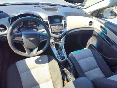 2014 Chevrolet Cruze LS Auto