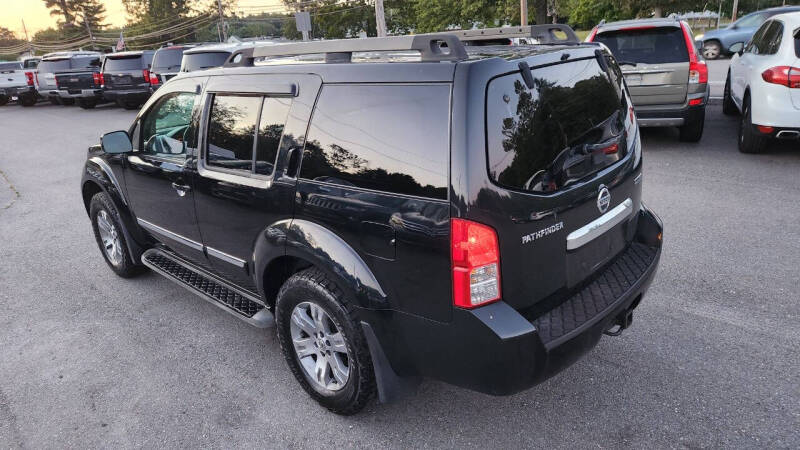 2011 Nissan Pathfinder Silver Edition