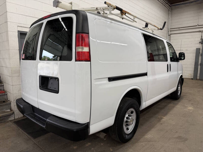 2011 Chevrolet Express 2500