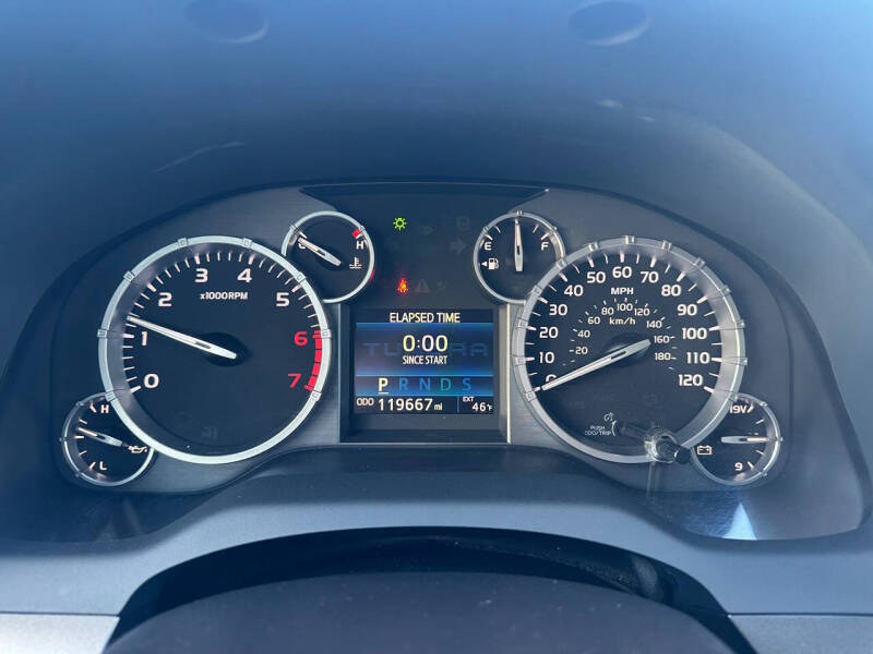 2017 Toyota Tundra SR5