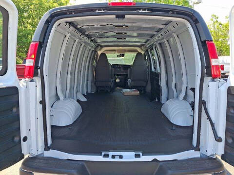 2026 GMC Savana 2500