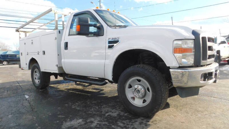 2008 Ford F-350 Super Duty XL's photo