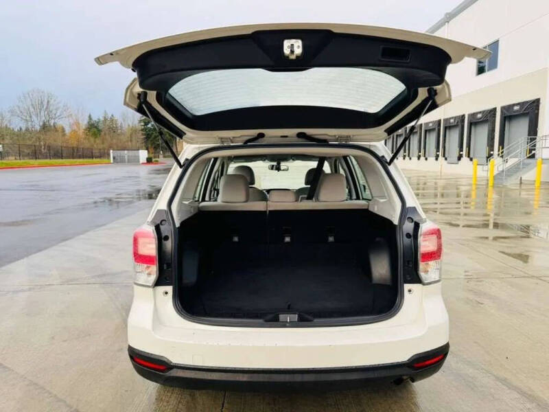 2017 Subaru Forester 2.5i