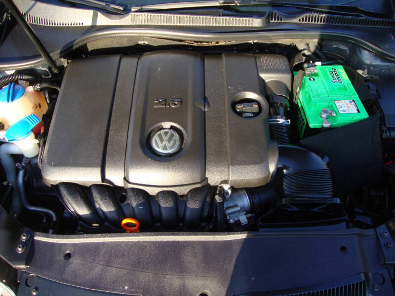 2011 Volkswagen Golf 2.5L PZEV
