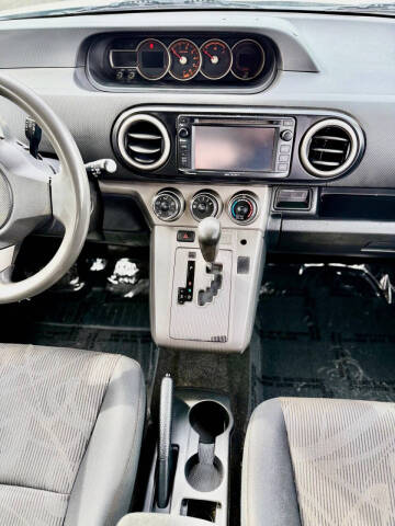 2014 Scion xB