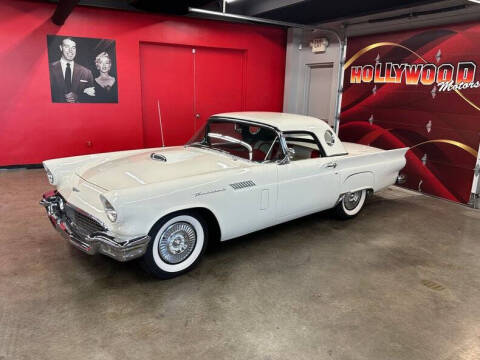 1957 Ford Thunderbird