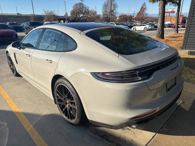 2023 Porsche Panamera 4