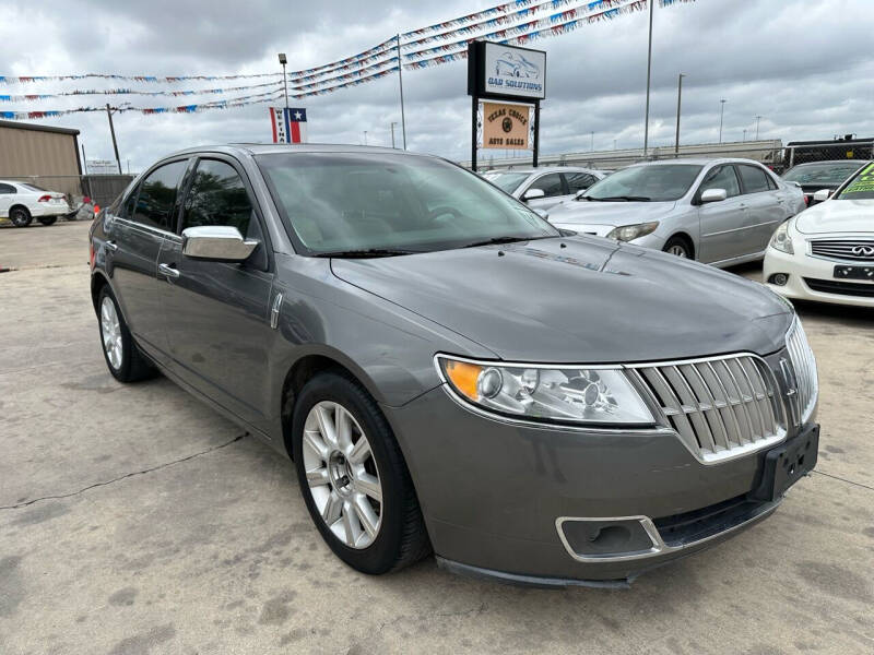 2010 Lincoln MKZ Base photo 4