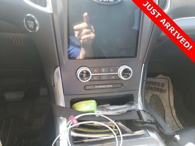 2021 Ford Edge Titanium