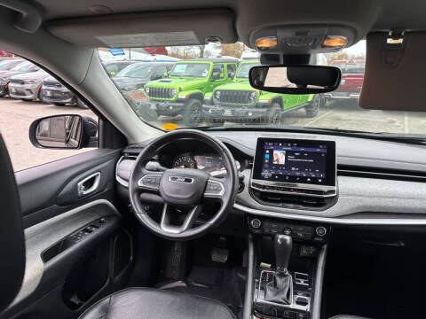 2022 Jeep Compass Latitude Lux