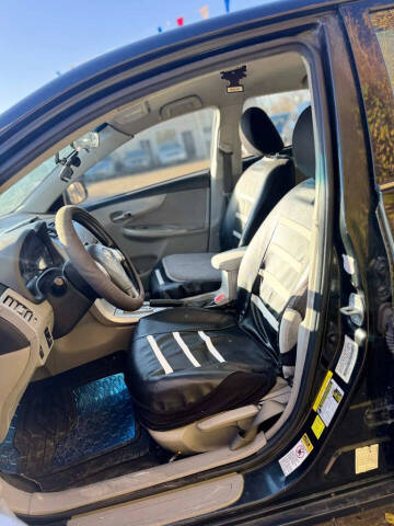 2013 Toyota Corolla LE