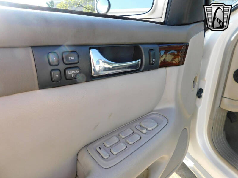 2003 Cadillac Seville SLS