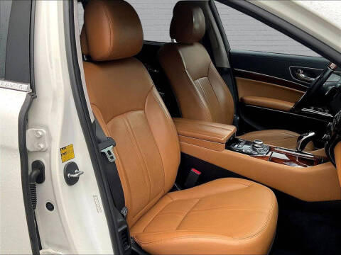 2017 Kia K900 Luxury V6