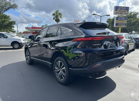 2021 Toyota Venza LE