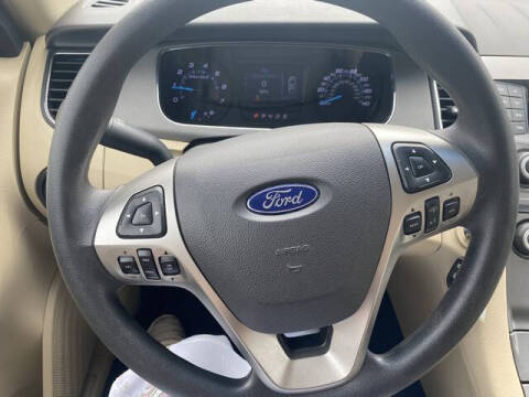 2018 Ford Taurus SE