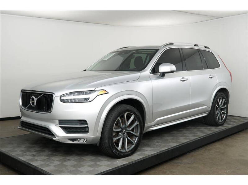 2019 Volvo XC90 T6 Momentum