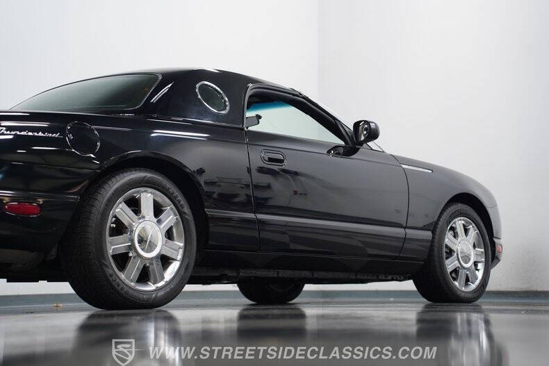 2005 Ford Thunderbird Deluxe