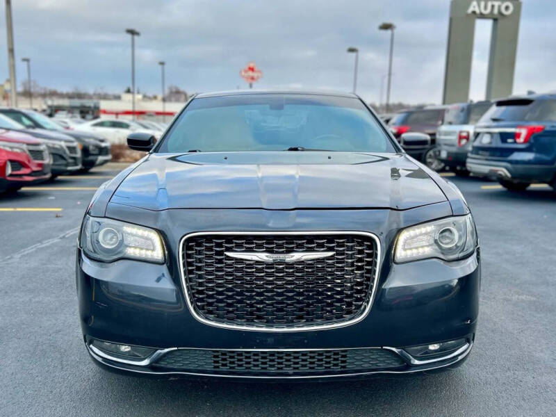 2017 Chrysler 300
