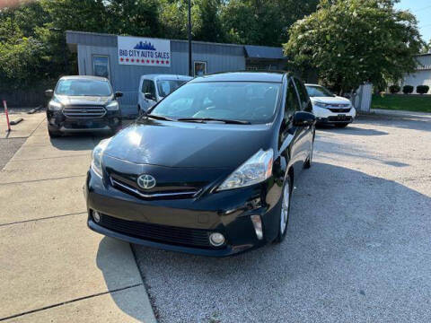 2012 Toyota Prius v Five