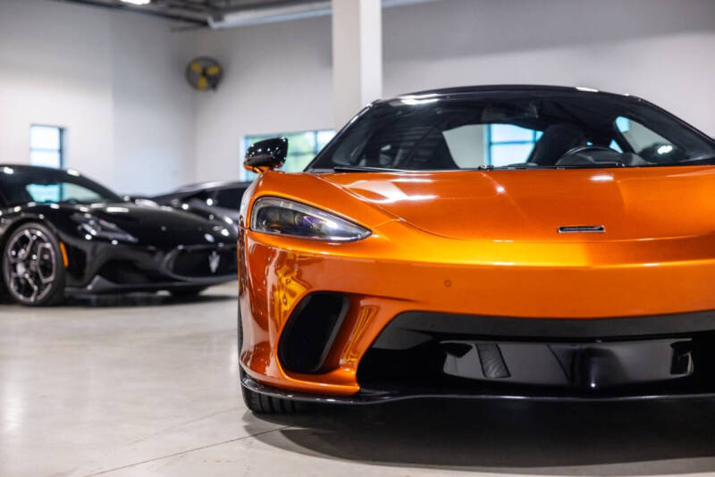 2023 McLaren GT