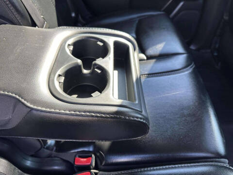 2017 Nissan Pathfinder SL