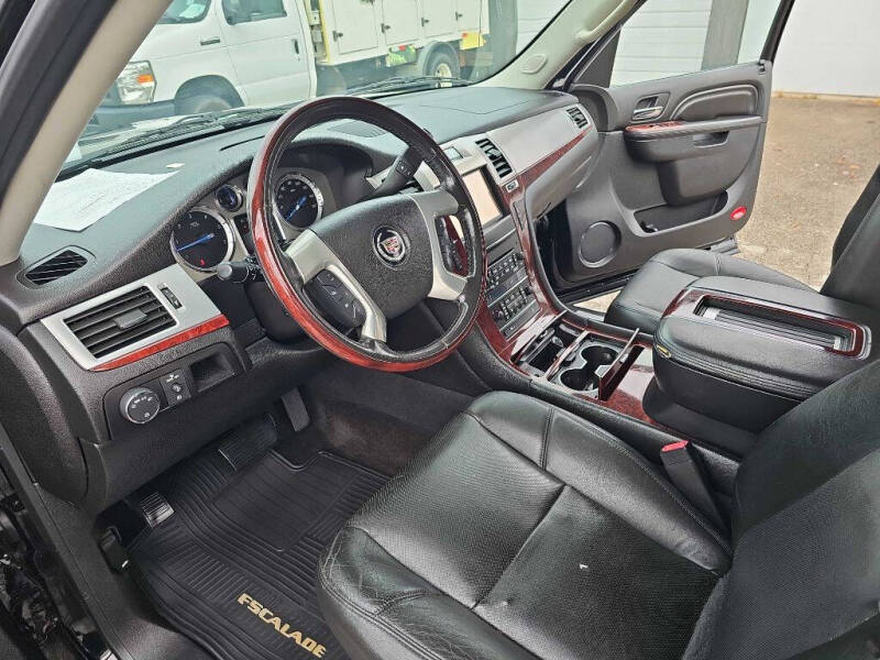 2013 Cadillac Escalade EXT Premium