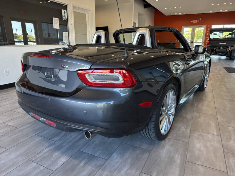 2019 FIAT 124 Spider Lusso