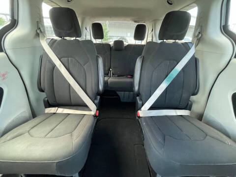 2018 Chrysler Pacifica LX