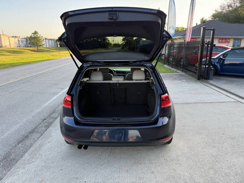 2015 Volkswagen Golf TDI S