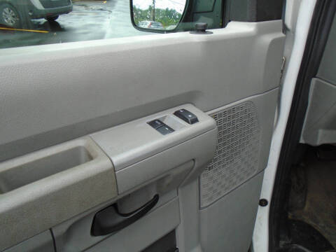 2010 Ford E-Series E-250