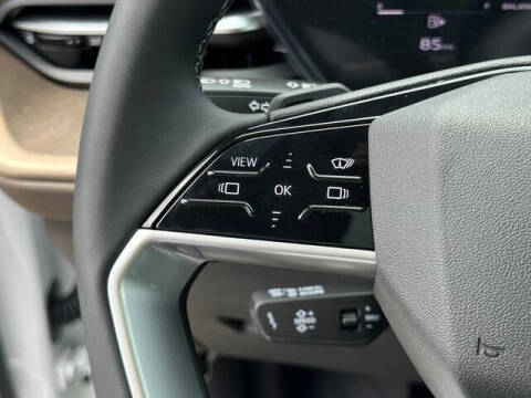 2025 Audi Q5 quattro Premium Plus TFSI