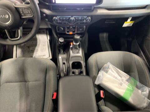 2026 Jeep Gladiator Sport S