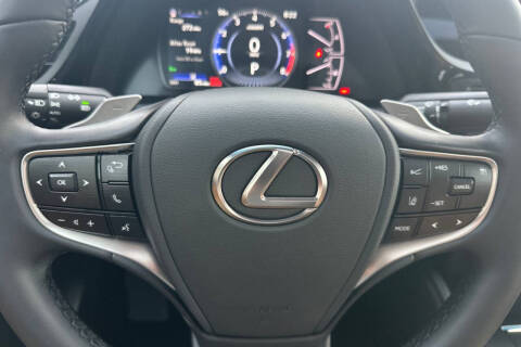 2025 Lexus ES 350