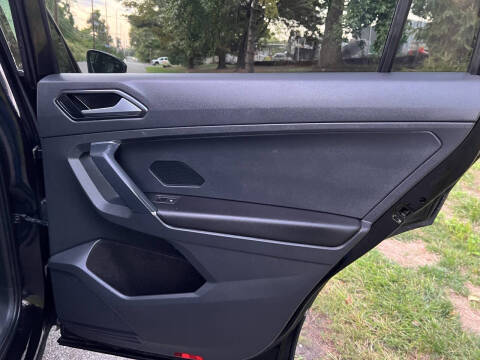 2018 Volkswagen Tiguan 2.0T SEL 4Motion