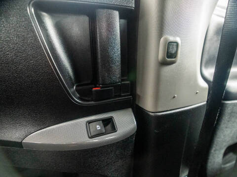 2015 Toyota Sienna SE 8-Passenger