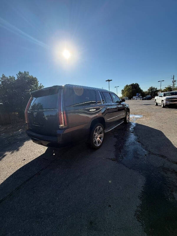 2015 Cadillac Escalade ESV Luxury
