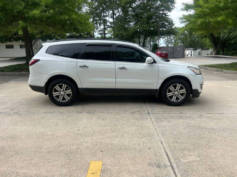 2017 Chevrolet Traverse LT