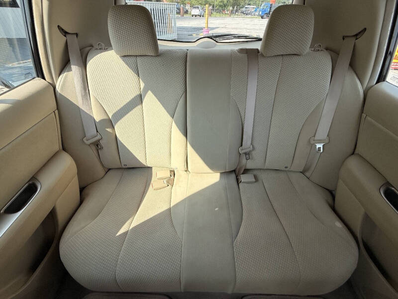 2011 Nissan Versa 1.8 S