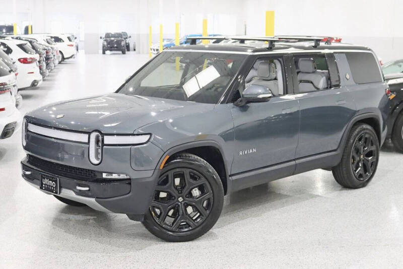 2024 Rivian R1S