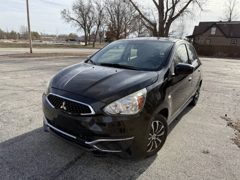 2017 Mitsubishi Mirage ES's photo