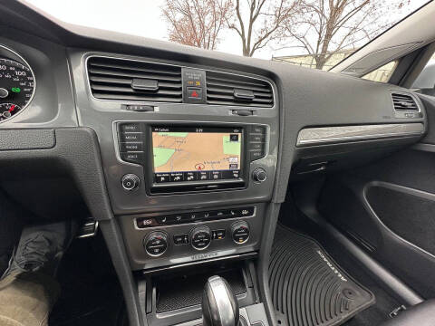 2017 Volkswagen Golf Alltrack TSI SE 4Motion