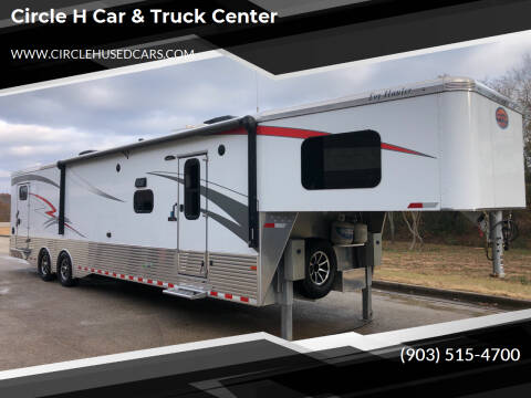 2018 Sundowner Toy Hauler