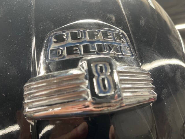 1948 Ford Super Deluxe